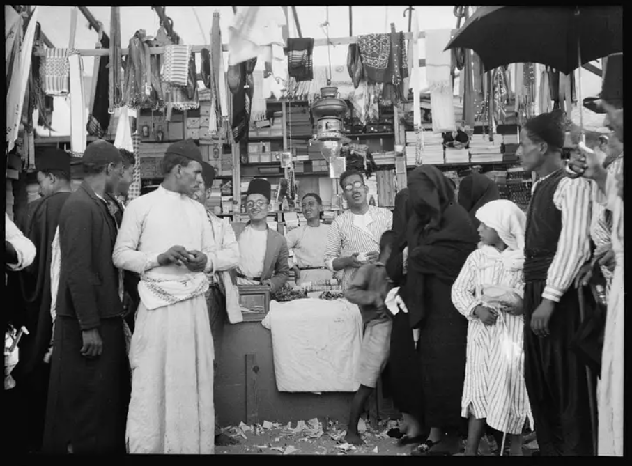 Matson photograph collection via Library of Congress.2